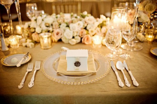 Wedding-Table-Arrangements-1-634x422